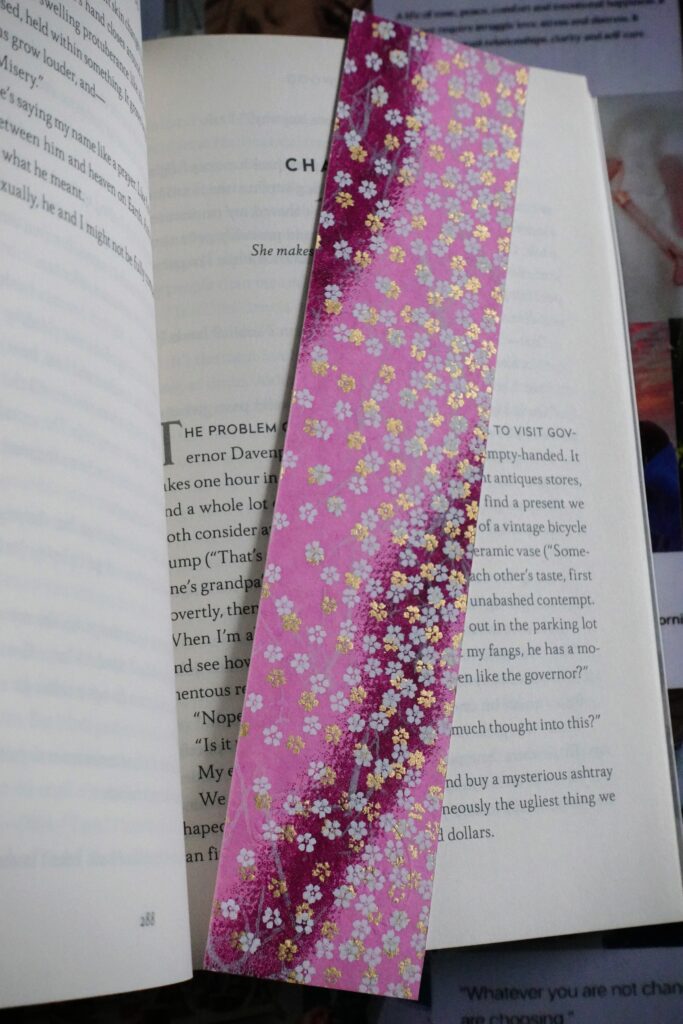 bookmark - bloom